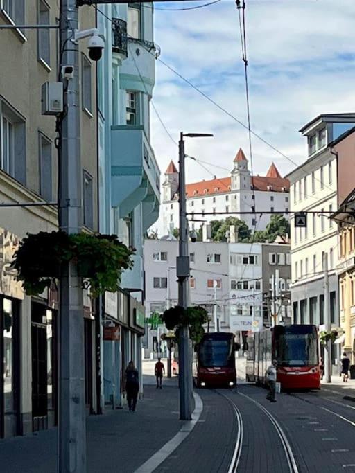 1st Plaza Apartment Pressburg